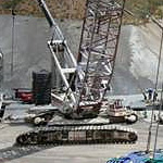 Gr&uacute;a sobre orugas Liebherr HS895HD de segunda mano con capacidad de carga de m&aacute;s de 100 toneladas
