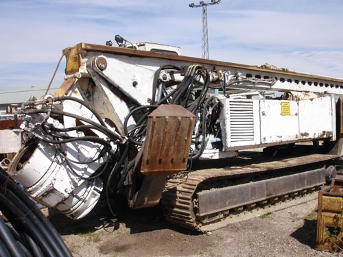 Piling rigs for large diameter boring