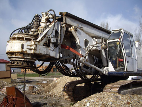 Piling rigs for large diameter boring