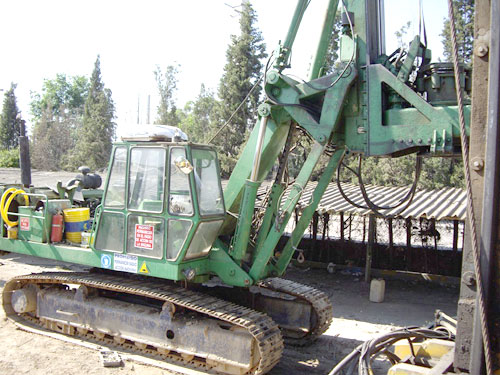 Piling rigs for large diameter boring