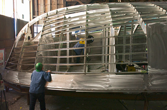 MODEl&CO, Construcción y reingenería naval, realizamos trabajos de construcción, reparación, reingeniería, de barcos de recreo, superyates, plataformas marinas, sistemas auxiliares marinos. Restauración, réplica y construcción de yates clásicos históricos