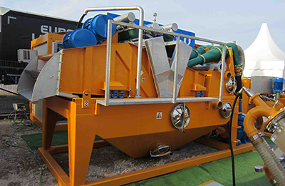 MODEL&CO, fabricante de desarenadores de lodos de doble ciclonado MD450D para obras de cimentaciones especiales. Fabricante de maquinaria de tratamiento de lodos