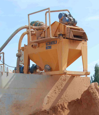 MODEL&CO, fabricante de desarenador estándar de lodos de simple ciclonado MD120 para obras de cimentaciones especiales. Fabricante de maquinaria de tratamiento de lodos