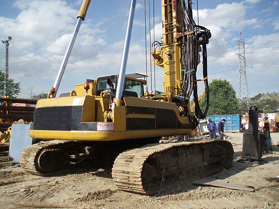 Used Liebherr IMT AF200 CFA for rent and sale. Used CFA piling and micropiling rigs for rent or sale